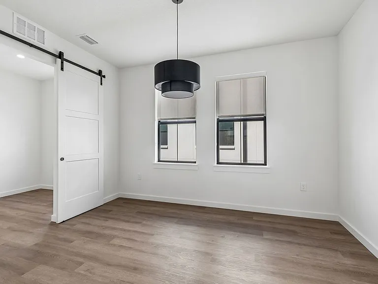 1218 E Kay St #14 — Photo 23
