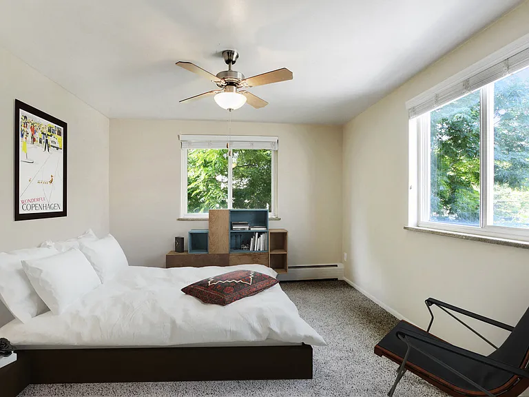 Miners Mesa Apartments — Photo 14
