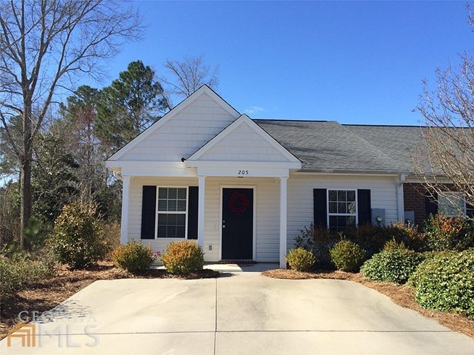 1st image of 205 Sunview Dr