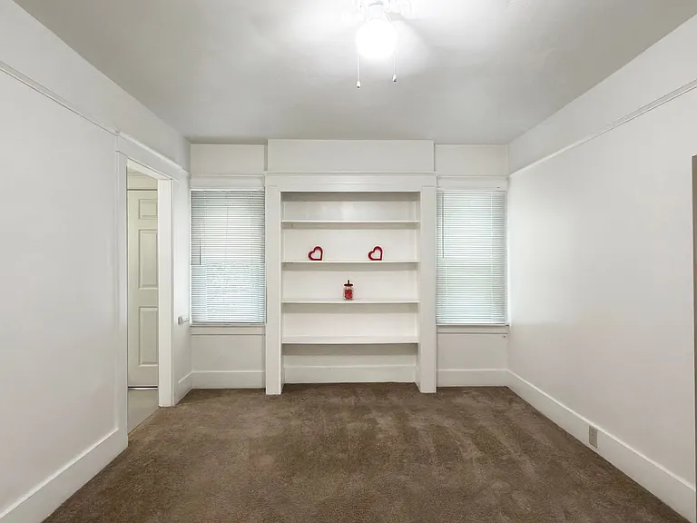 1360 Euclid Ave — Photo 2