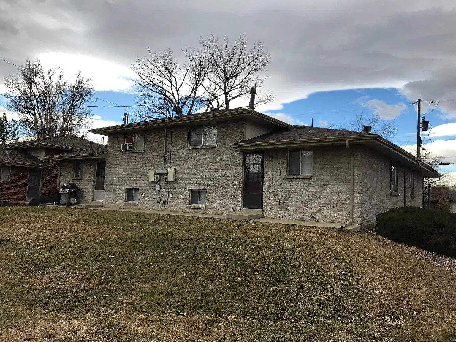 2 bed, 1025 sqft, $1,993 — Photo 2