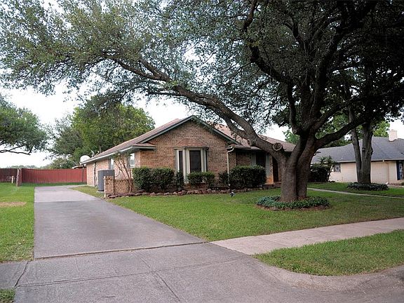 2nd image of 904 Lakeland Dr