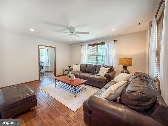 2nd image of 244 Strawberry Cir