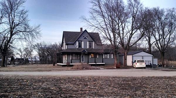 House and garage/shed