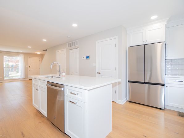 1537 N Clybourn Ave UNIT D, Chicago, IL 60610