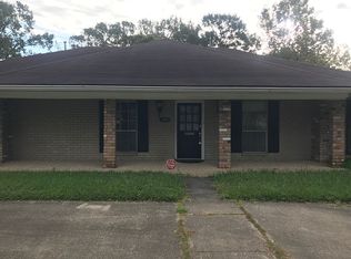 1543 Crescent Dr, Baton Rouge, LA 70806