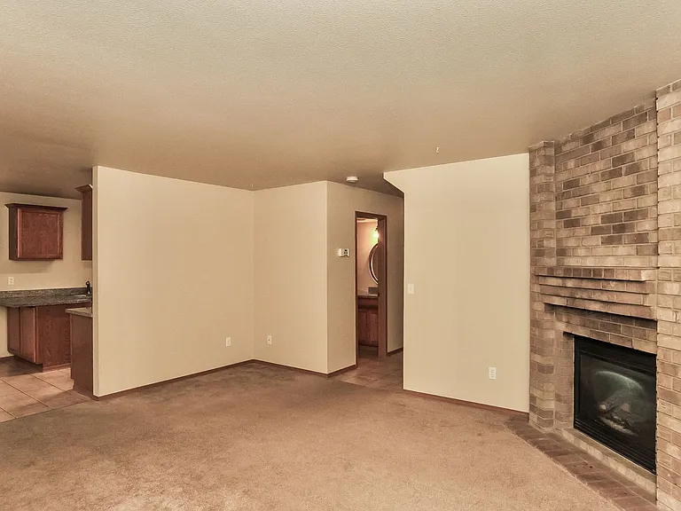 6405 S Vista Dr E — Photo 6