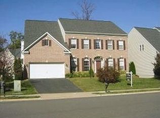 4988 Marshall Crown Rd, Centreville, VA 20120