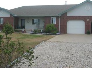 2517 N 23rd St, Arkansas City, KS 67005