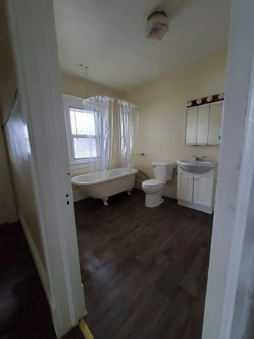 622 Grant Ave - 1/2 — Photo 3