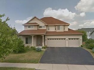 1990 Schoolmaster Dr, Chaska, MN 55318