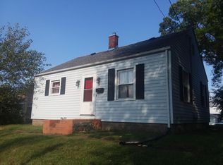 331 14th St, Silvis, IL 61282