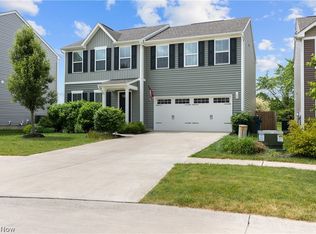 122 Fall Lake Ln, Amherst, OH 44001