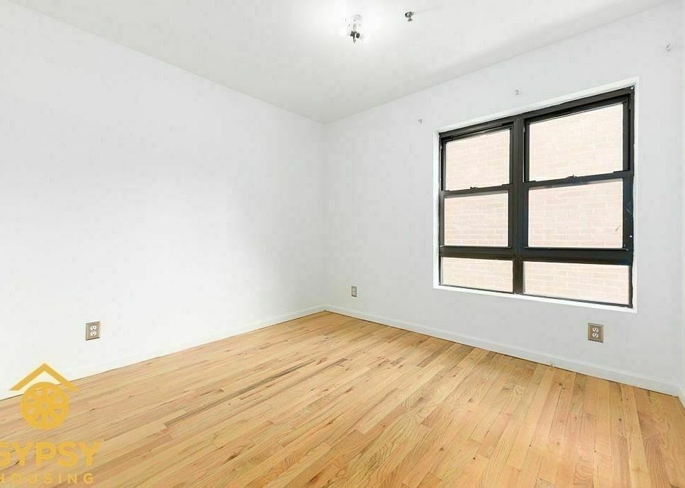 1st image of 128 Leonard St #3B