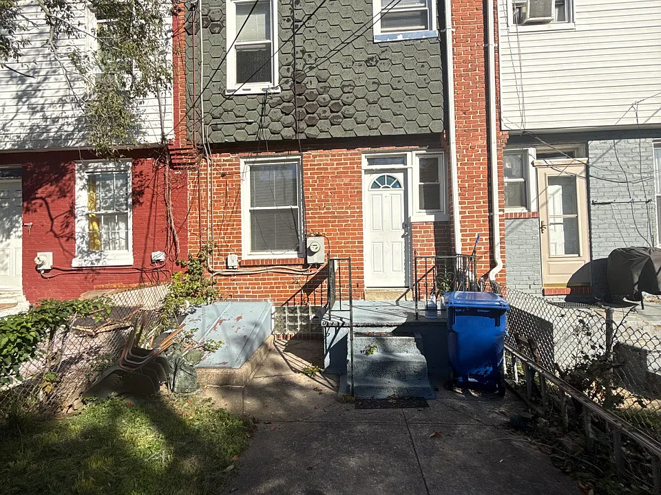 3437 Elmley Ave