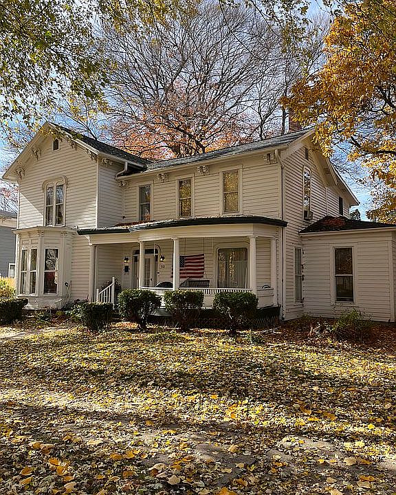 501 Franklin St, Valparaiso, IN 46383 Zillow