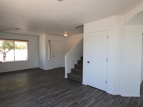 5th image of 7500 S Malcolm Ave