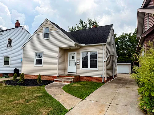 10806 Plymouth Ave Photo 1