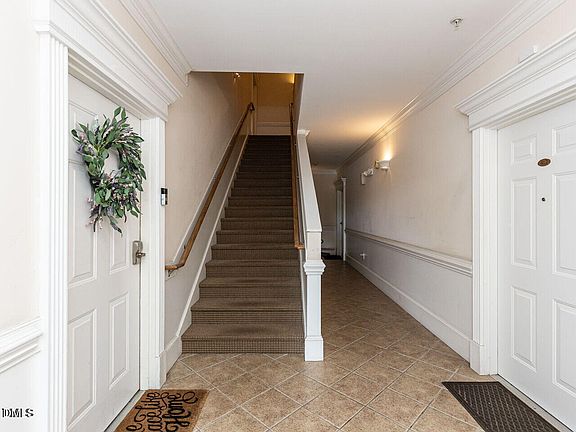5th image of 412 Waterford Lake Dr