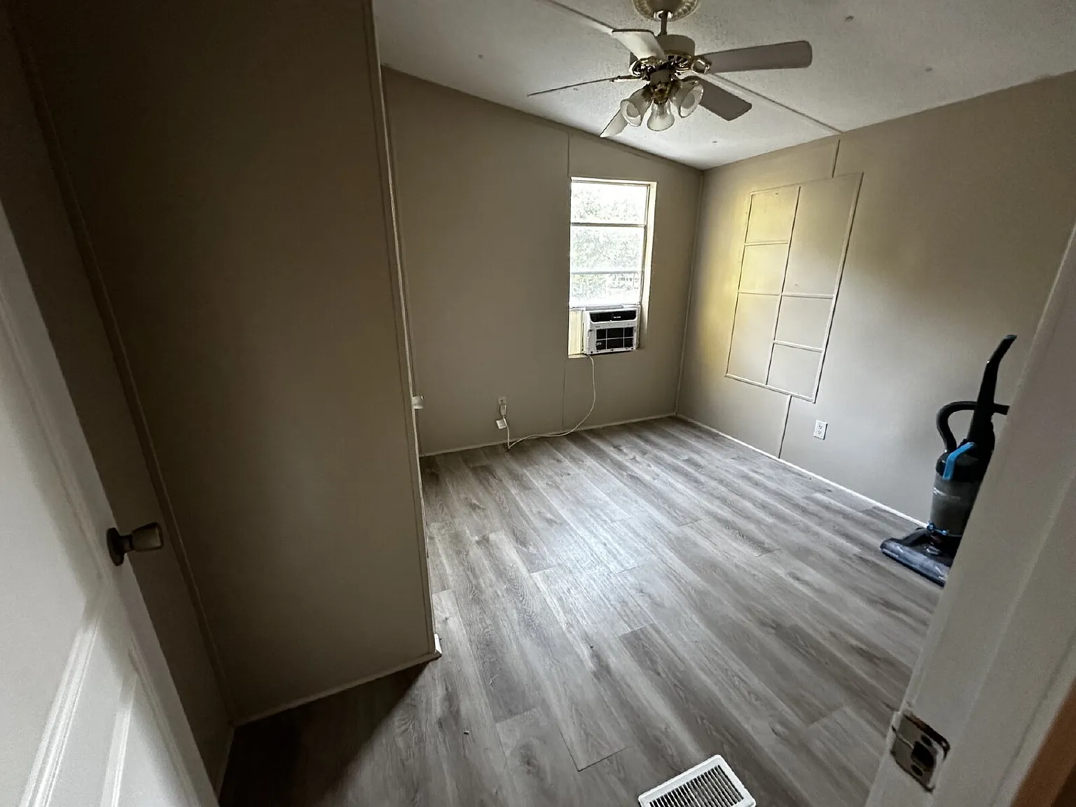 3 bed, 2.0 bath, $1,300 — Photo 4