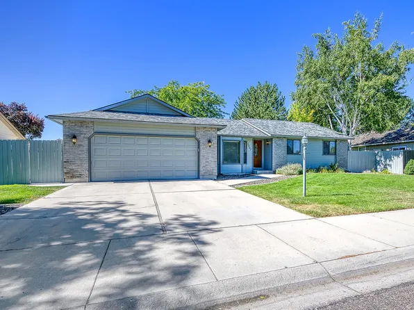 3727 W Harbor Point Dr, Meridian, ID 83646