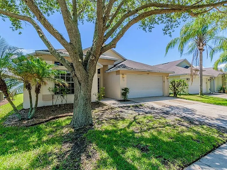 10209 Merrimac Manor Dr — Photo 2