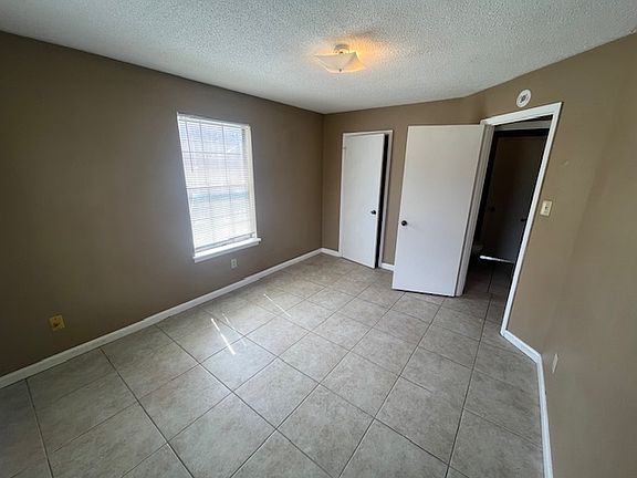 5th image of 1804 Ororke Ln SW #B