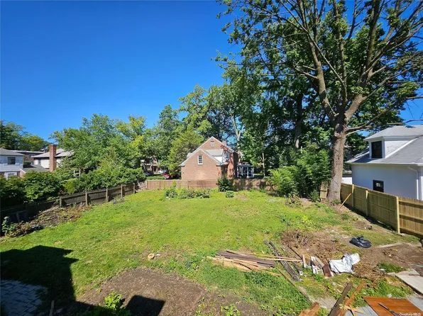 32-35 W 164th Street, Flushing, NY 11358