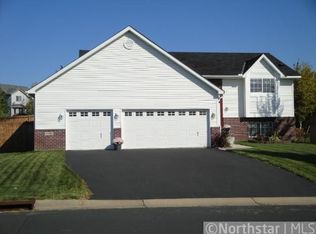 19900 Excelsior Ln, Farmington, MN 55024