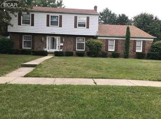 1749 Laurel Oak Dr, Flint, MI 48507