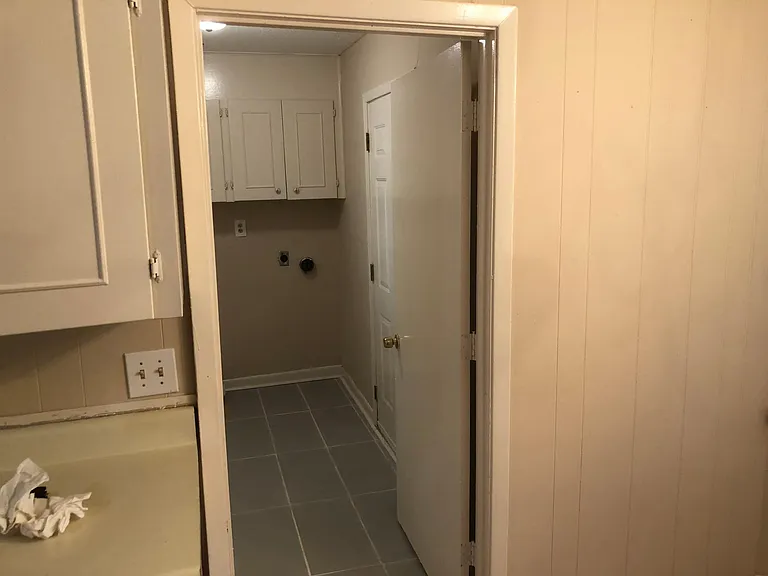 806 Franklin Dr — Photo 2