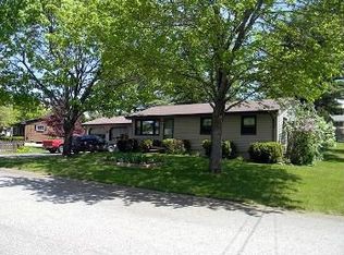 11 Swale Ln, Lewiston, ME 04240