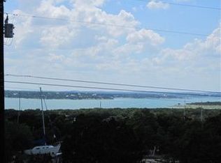 563 Mount Lookout Dr, Canyon Lake, TX 78133