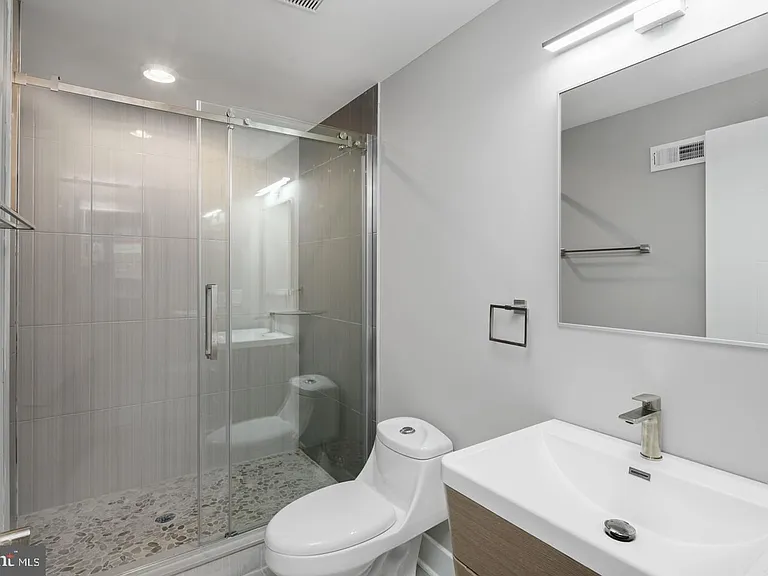 1634 Cambridge St #B — Photo 11