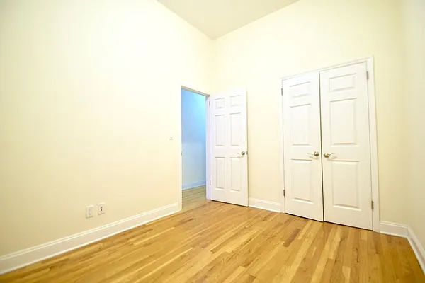 Rented by Sovereign Associates | media 11