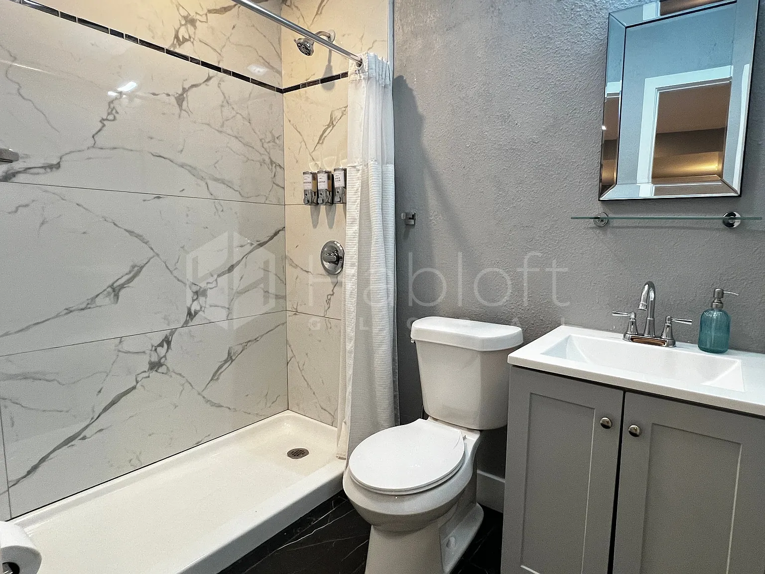 Studio, 400 sqft, $1,100 — Photo 2