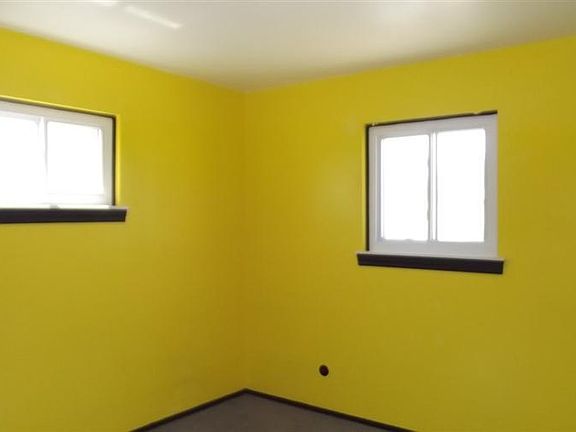 5th image of 1137 Hunter Ave