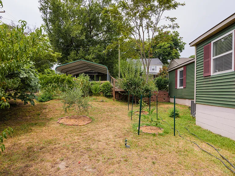 319 Oliver St — Photo 35
