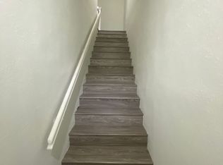 $1,995 - Spacious 2 bedroom in Long Beach with parking, Long Beach, CA 90813