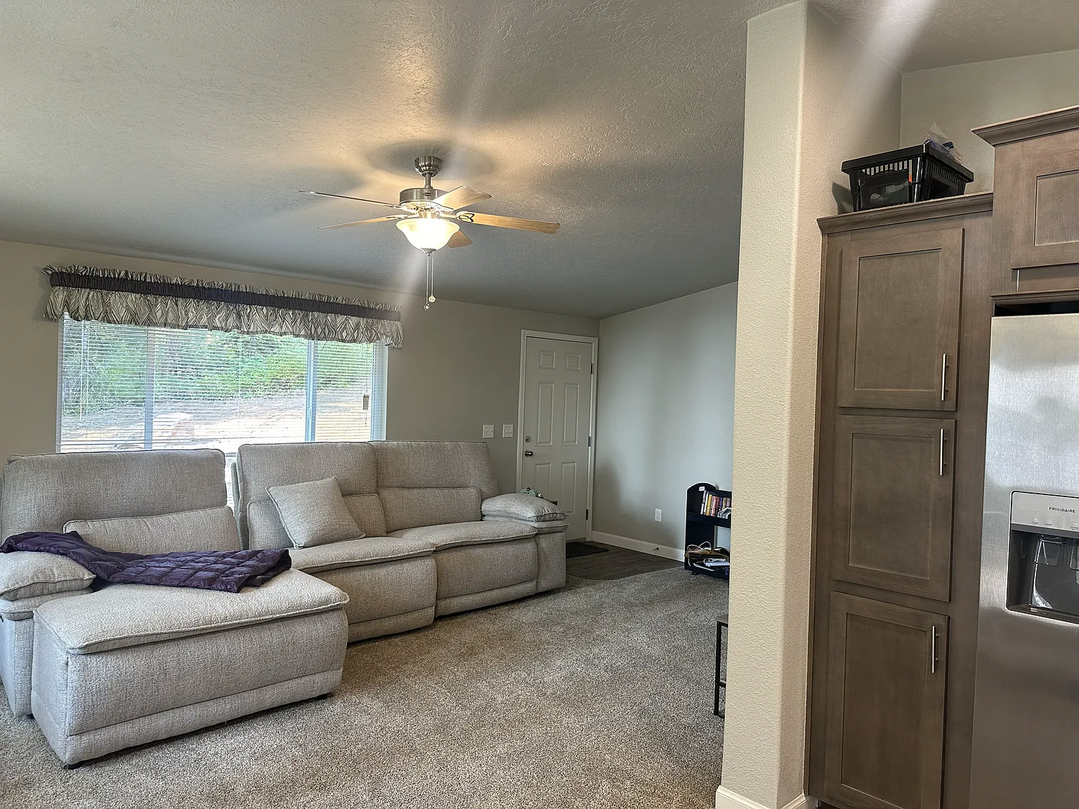3 bed, 1500 sqft, $1,850 — Photo 2
