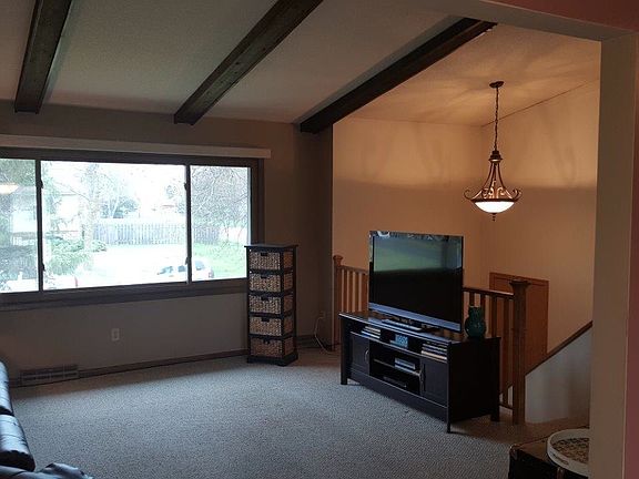 2nd image of 4345 Rosebriar Ave