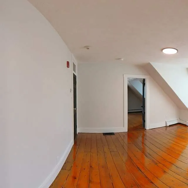3 bed, 1.0 bath, 1487 sqft, $2,750 — Photo 4