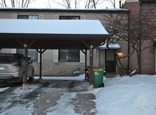 416 Arrow Trl, Wheeling, IL 60090