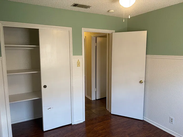 5121 Colonel Travis St — Photo 14