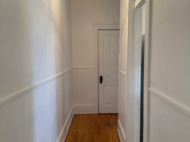 316 W Central St — Photo 5