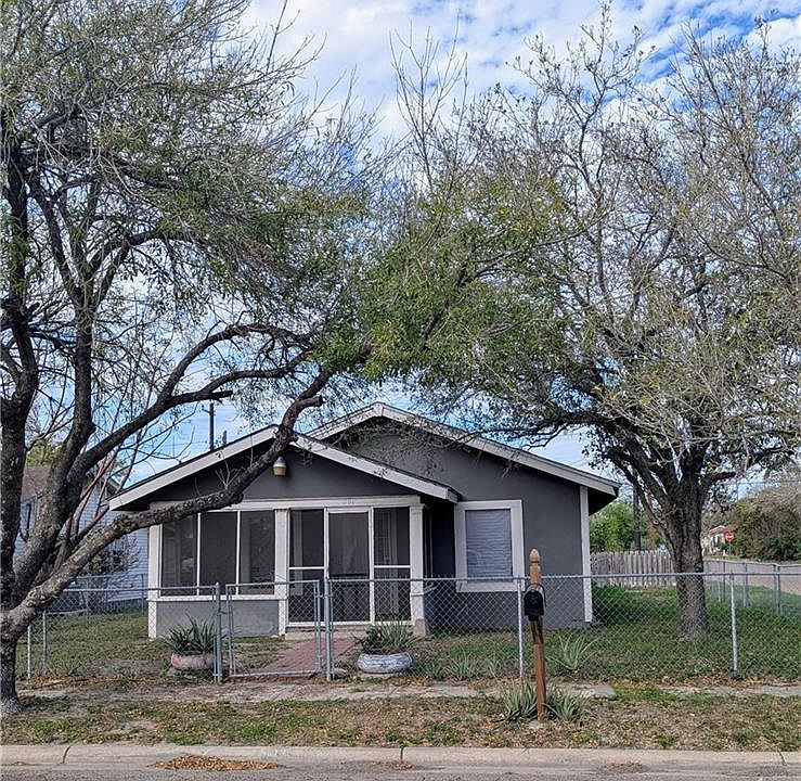 1st image of 501 W Lovett St