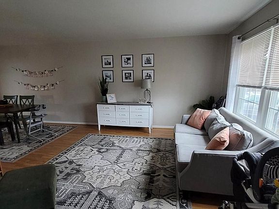 4th image of 100 Glenwood Ave