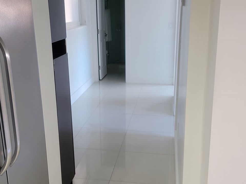 1st image of 3191 NW 18th St #1