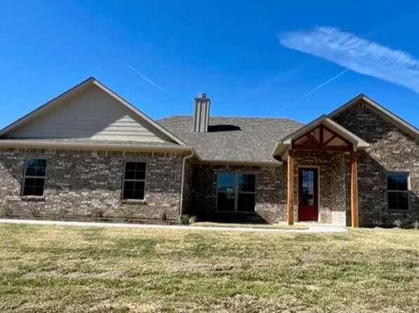 130 Oasis St, Gilmer, TX 75645