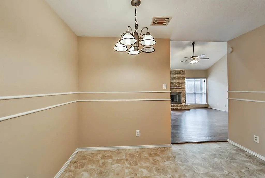 3 bed, 2.0 bath, 1524 sqft, $1,750 — Photo 4